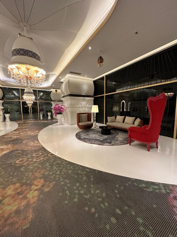 Arti Mont Kiara Aparthotel Kuala Lumpur Buitenkant foto