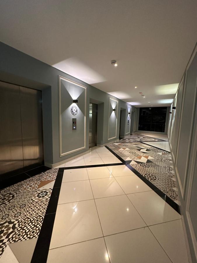 Arti Mont Kiara Aparthotel Kuala Lumpur Buitenkant foto